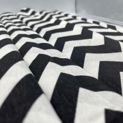 Black chevron poplin cotton blend fabric – zigzag material by yard (240 cm / 94″)