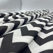 Black chevron poplin cotton blend fabric – zigzag material by yard (240 cm / 94″)