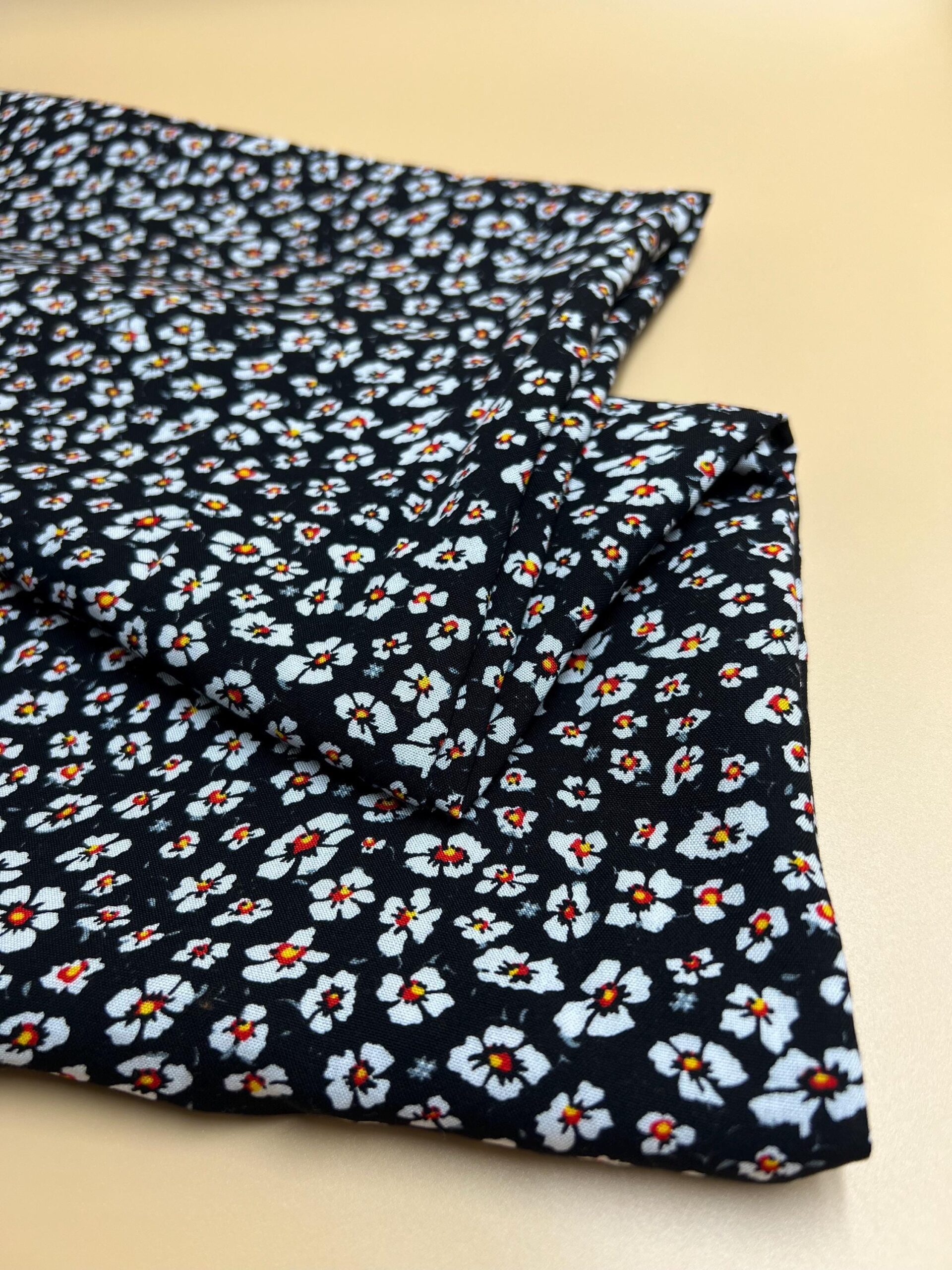 Floral cotton viscose fabric by the yard, lightweight printed viscose for dresses skirts blouses, breathable sewing fabric 150 cm wide – view 13