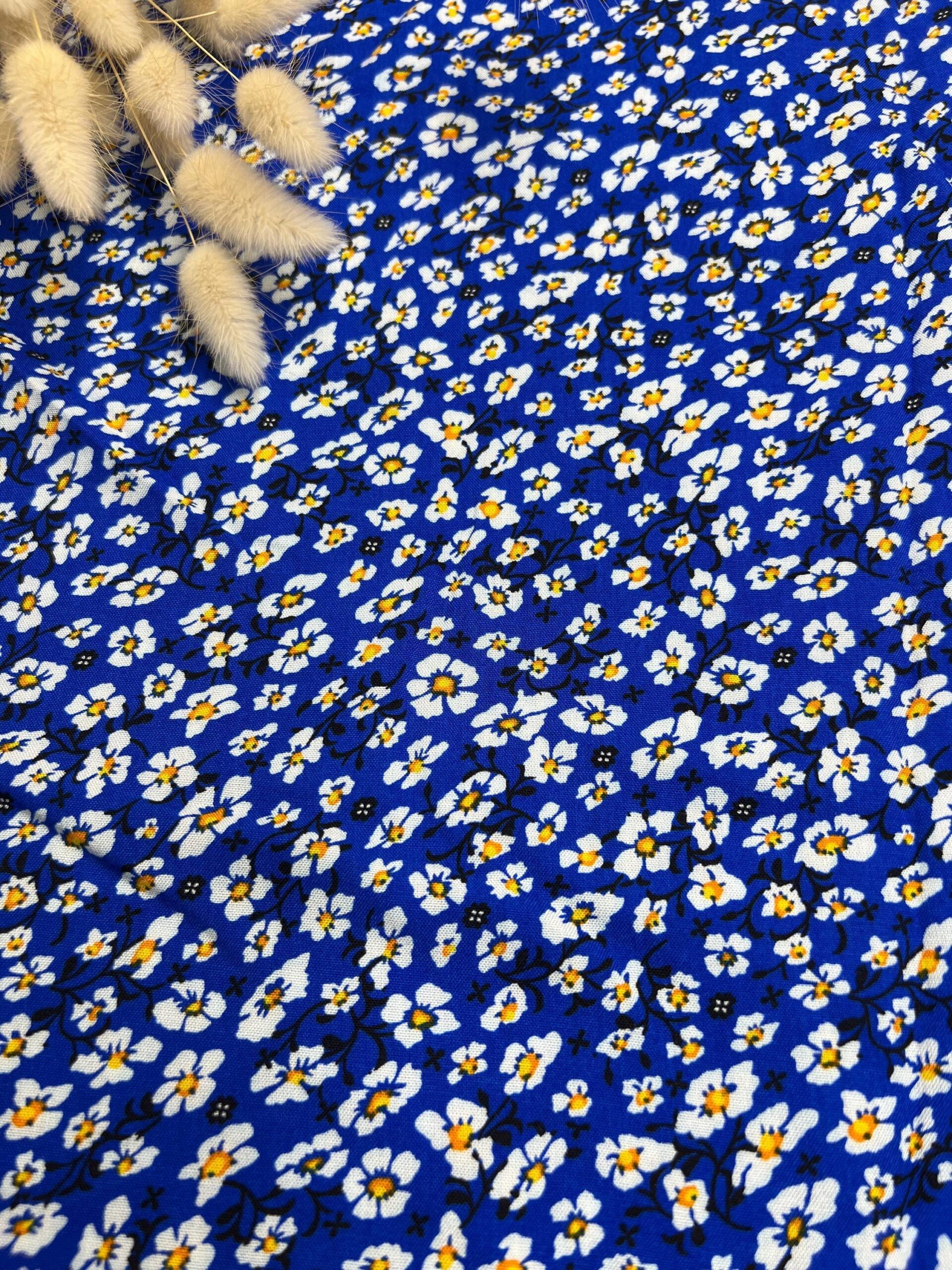 Floral cotton viscose fabric by the yard, lightweight printed viscose for dresses skirts blouses, breathable sewing fabric 150 cm wide – view 17