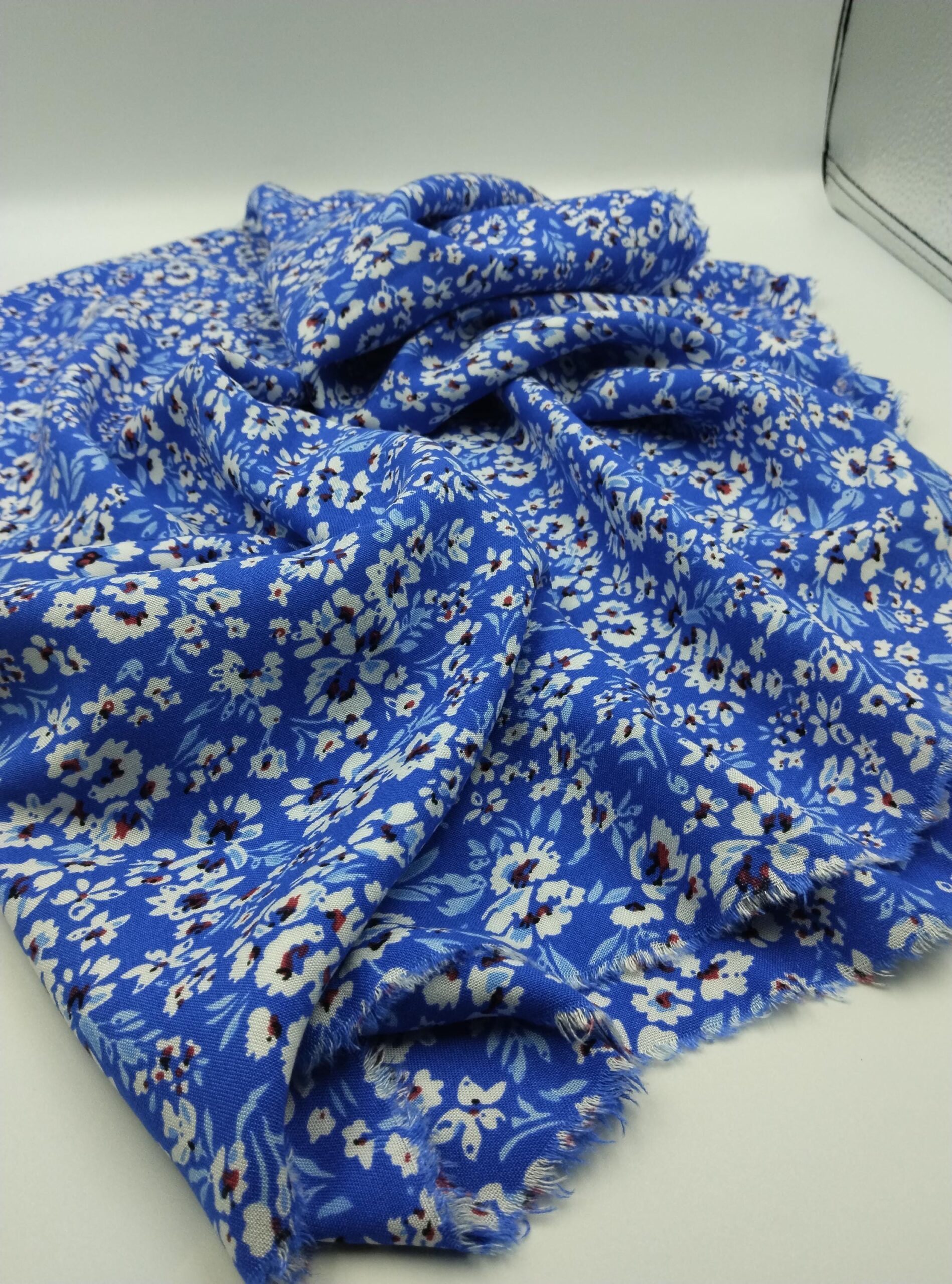 Blue Floral Cotton Viscose Fabric by the Yard, Lightweight Summer Dress Fabric, (150 cm / 59") Wide, Sold by the Meter – view 9