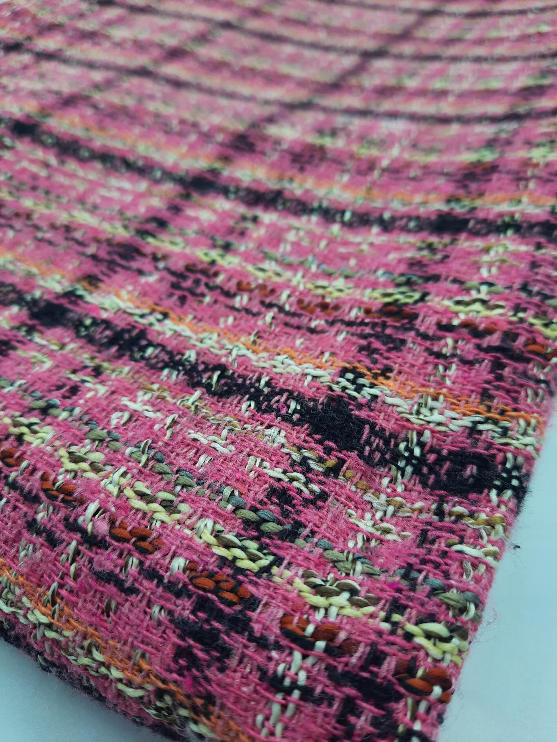 Hot Pink Boucle Tweed Fabric with Black Mint Flecks, Fuchsia Textured Plaid Wool Blend 500g Winter Weight Sold by the Meter for Jacket Skirt – view 6